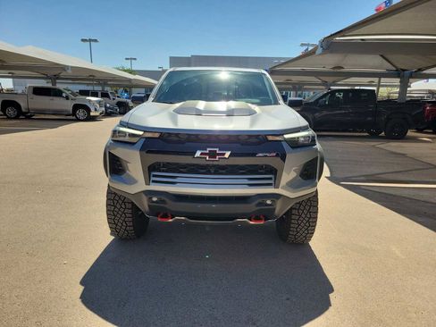 New 2026 Chevrolet Colorado ZR2 w/ Technology Package AWD/4WD image 3