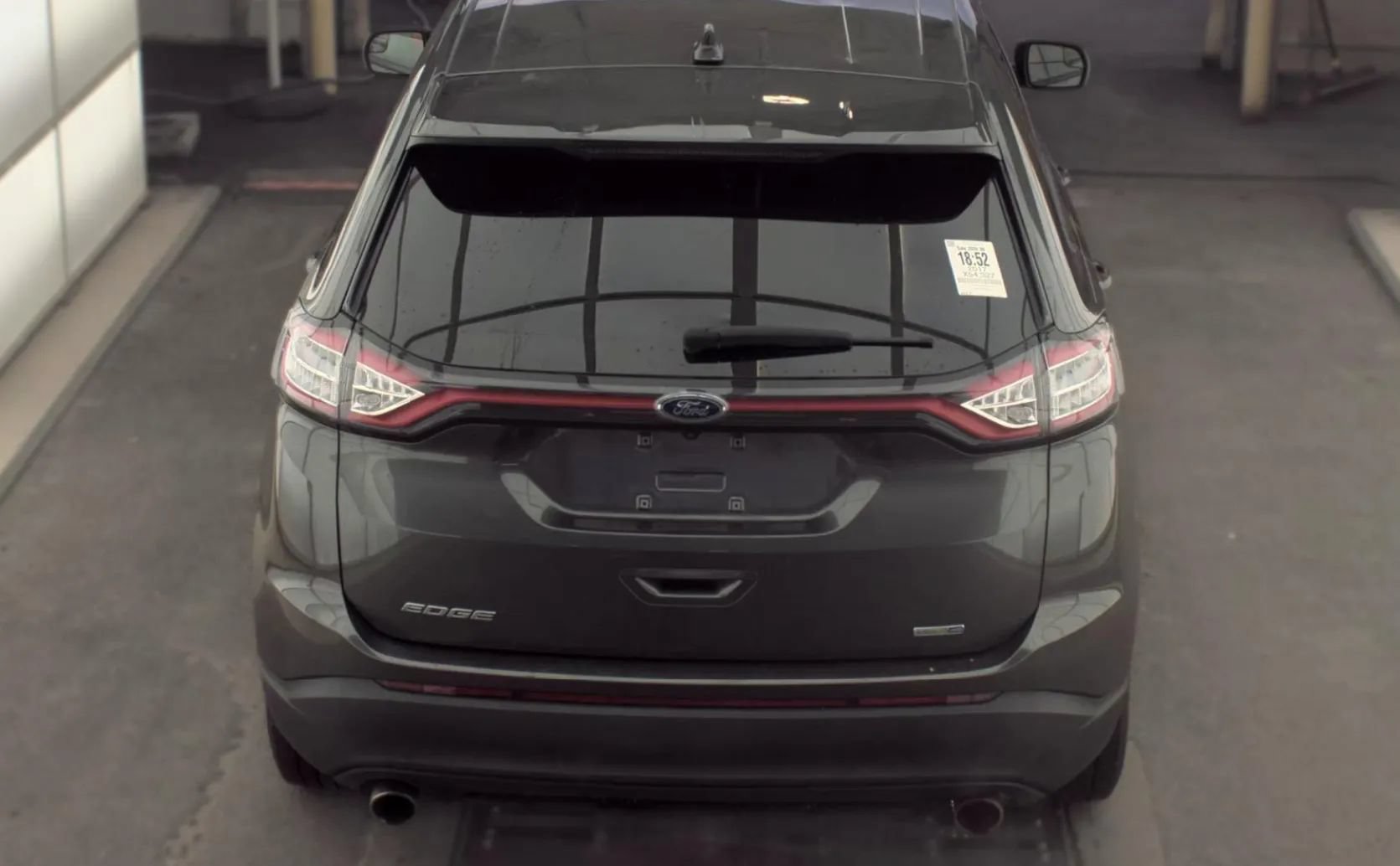 Used 2017 Ford Edge SE AWD/4WD image 3