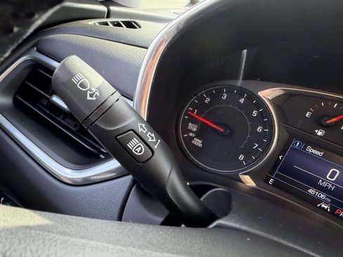 Used 2021 Chevrolet Equinox LT FWD image 29