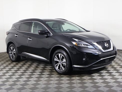 Used 2024 Nissan Murano SV image 2