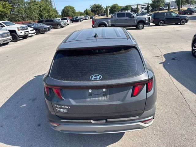 Used 2026 Hyundai Tucson SE FWD image 16