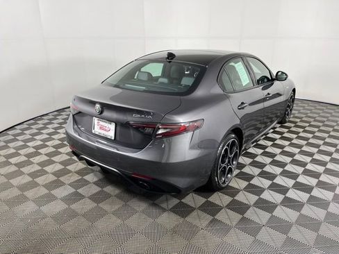 Used 2025 Alfa Romeo Giulia AWD w/ Veloce Package AWD image 7