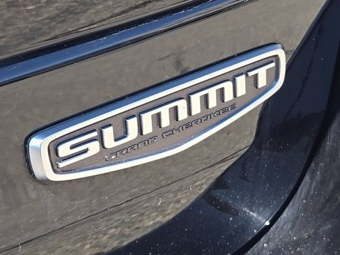 Certified 2023 Jeep Grand Cherokee Summit w/ Adv Protech Group IV AWD/4WD image 9