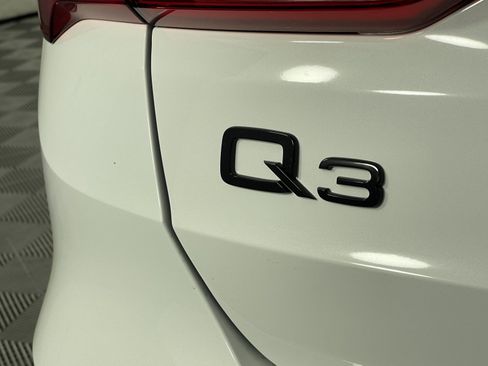 New 2025 Audi Q3 2.0T Premium image 14