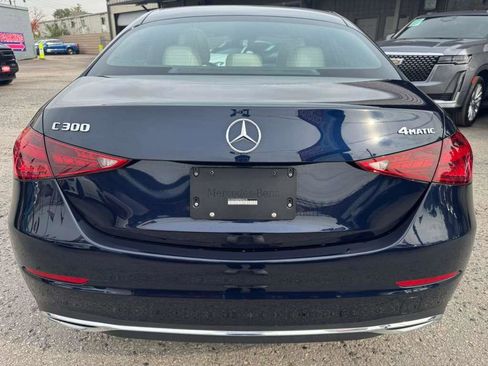 Used 2023 Mercedes-Benz C 300 4MATIC Sedan image 4