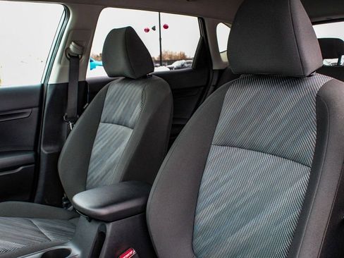 Used 2025 Kia Seltos LX AWD/4WD image 31