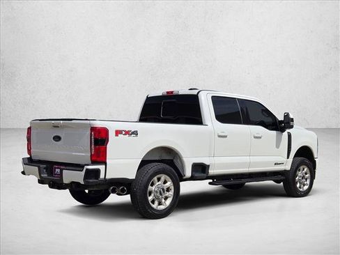 Used 2023 Ford F250 Lariat w/ Lariat Ultimate Package AWD/4WD image 5