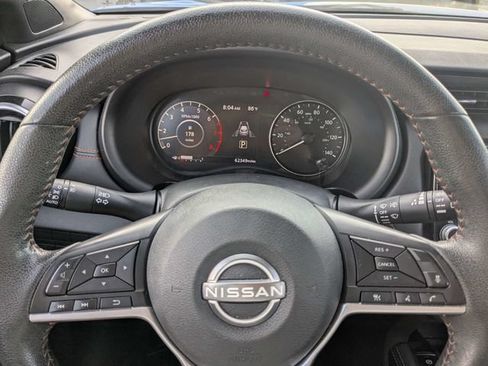 Used 2023 Nissan Kicks SR w/ SR Premium Package FWD image 28
