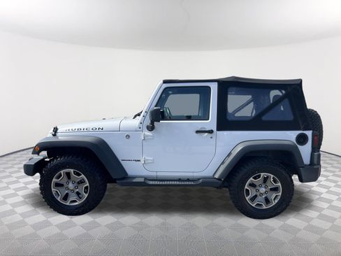 Used 2018 Jeep Wrangler Rubicon w/ Power Convenience Group image 14