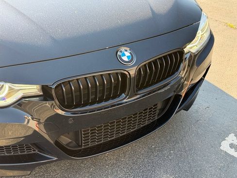 Used 2016 BMW 340i xDrive Sedan AWD/4WD image 11