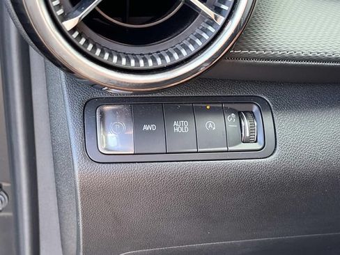 Used 2025 Chevrolet Equinox LT w/ Convenience Package II AWD/4WD image 28
