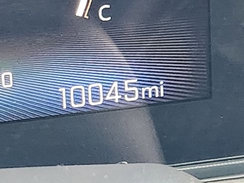 Used 2025 Chevrolet Trax LT w/ Driver Confidence Package image 17