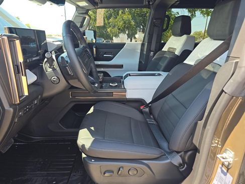 Used 2025 GMC Hummer EV 3X AWD/4WD image 4