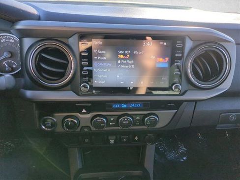 Used 2021 Toyota Tacoma TRD Off-Road image 14