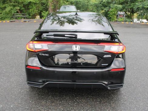 Used 2025 Honda Civic Sport Touring image 7