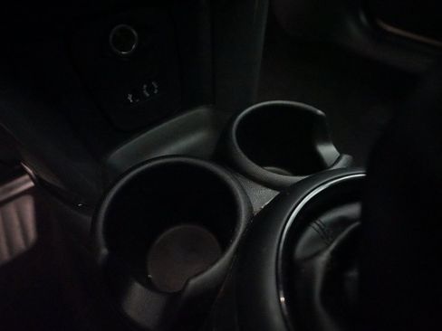 Used 2017 MINI Cooper 2-Door Hardtop image 16