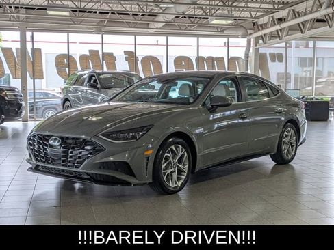 Used 2023 Hyundai Sonata SEL w/ Preferred Accessory Package FWD image 4
