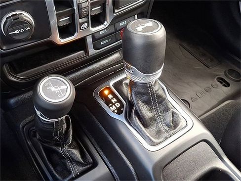 Used 2025 Jeep Wrangler Sahara w/ Safety Group image 12