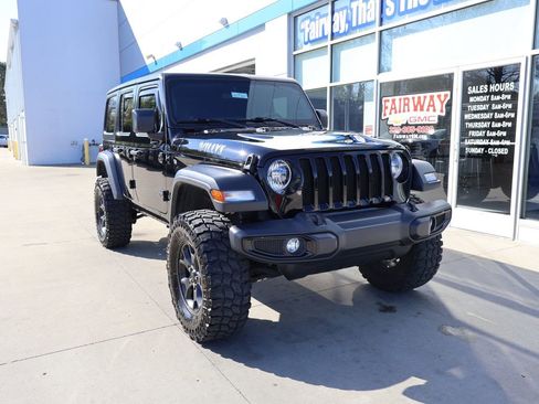 Used 2021 Jeep Wrangler Unlimited Sport AWD/4WD image 2