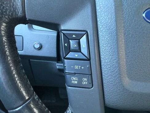 Used 2012 Ford F150 XLT w/ XLT Chrome Pkg image 12