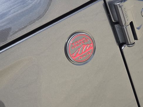 New 2025 Jeep Gladiator Rubicon w/ Convenience Group image 9