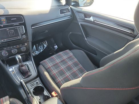 Used 2017 Volkswagen GTI Sport image 26