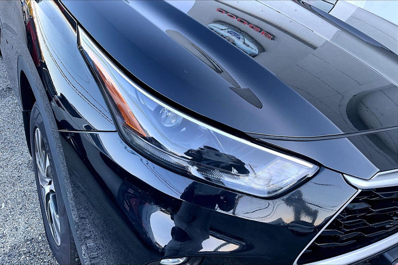 Used 2023 Toyota Highlander XLE AWD/4WD image 27