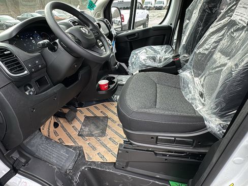 Used 2025 RAM ProMaster 2500 image 12