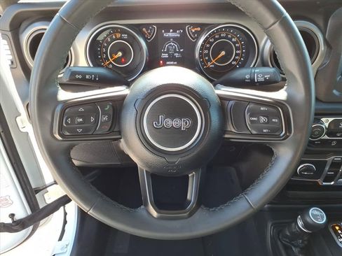 Used 2023 Jeep Gladiator Sport image 20