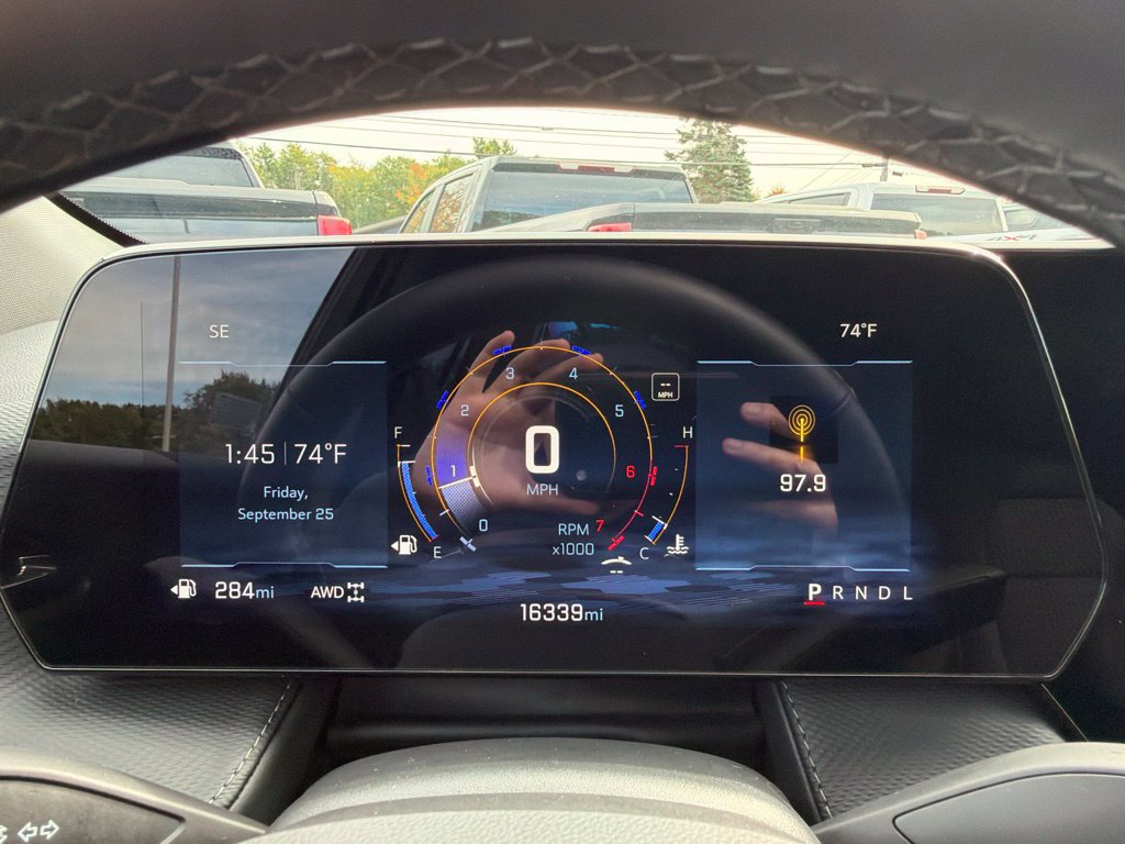 Used 2026 Chevrolet Equinox LT AWD/4WD image 15