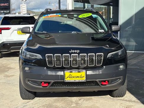 Used 2020 Jeep Cherokee Trailhawk w/ Comfort/Convenience Group image 9