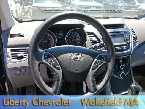 Used 2016 Hyundai Elantra SE w/ Option Group 02 FWD image 24