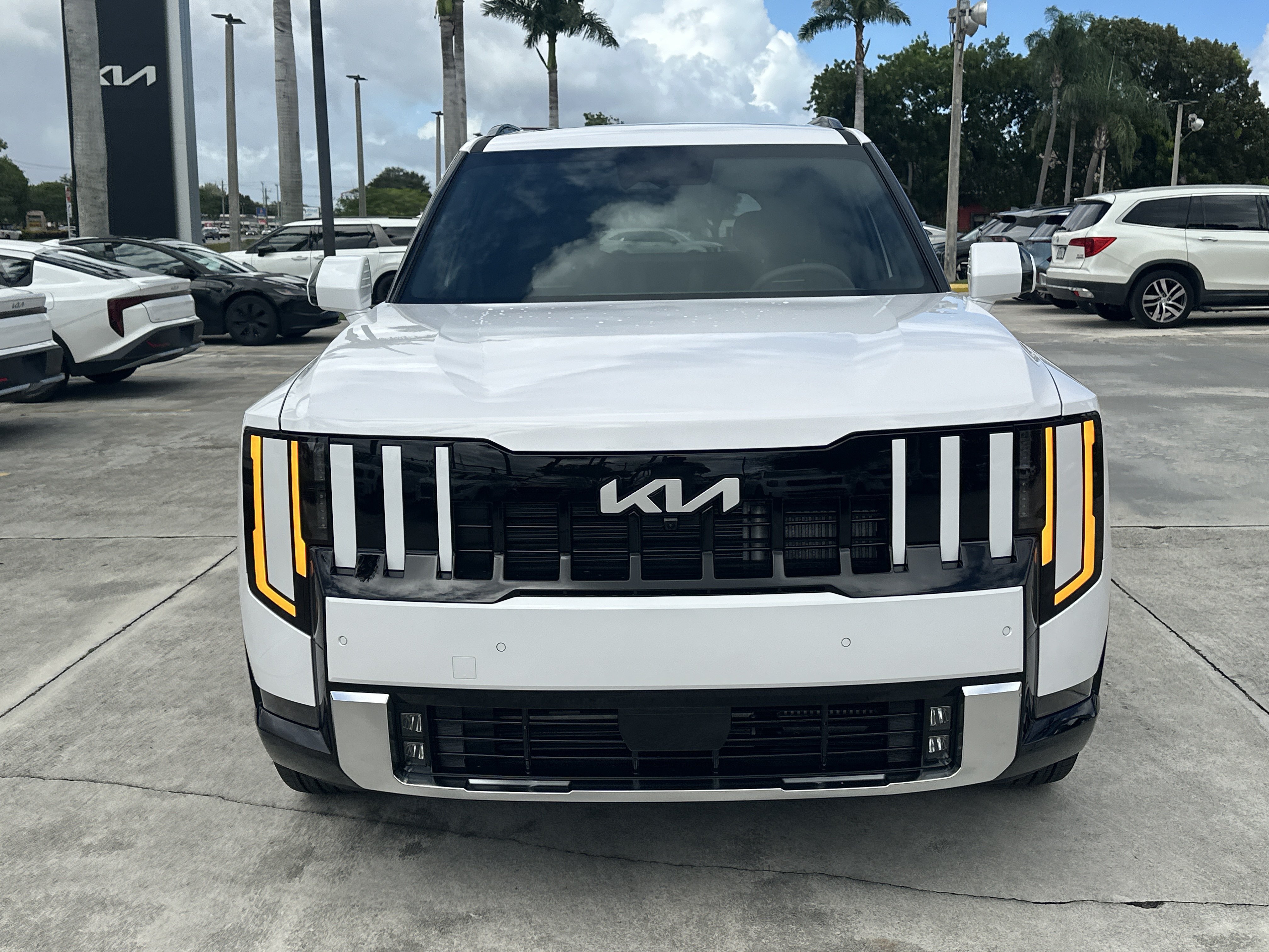 New 2027 Kia Telluride SX Prestige AWD/4WD image 3