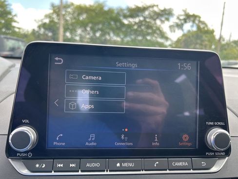 Used 2024 Nissan Altima 2.5 SV image 31