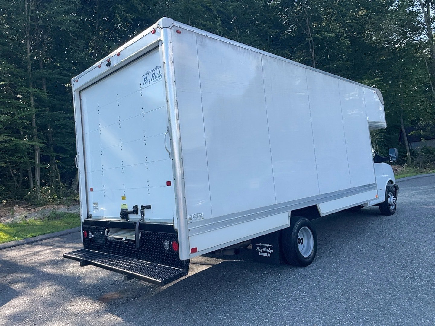 Used 2023 GMC Savana 4500 w/ Power Convenience Package RWD image 7
