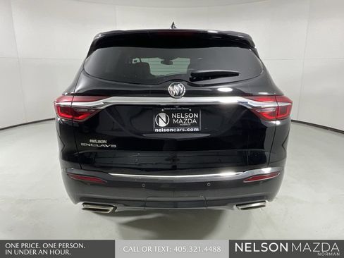 Used 2020 Buick Enclave Essence image 7