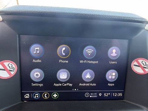 Used 2024 GMC Terrain SLT image 26