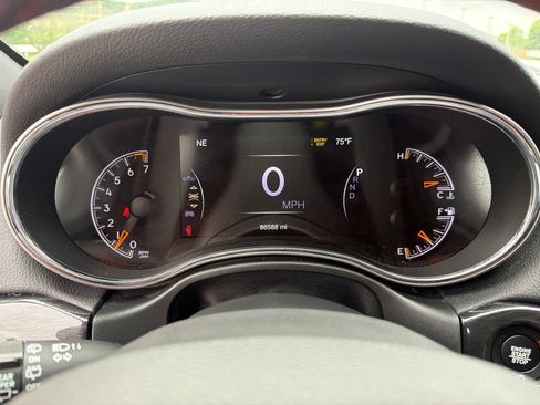 Used 2020 Jeep Grand Cherokee Trailhawk AWD/4WD image 13