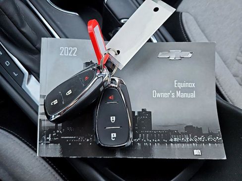 Used 2022 Chevrolet Equinox LS image 28