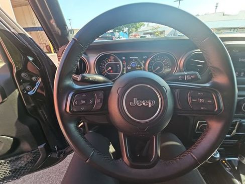 Used 2022 Jeep Wrangler Unlimited Sport AWD/4WD image 36
