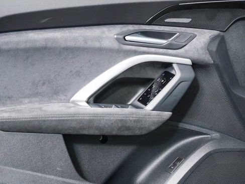 New 2025 Audi SQ5 Premium Plus image 6