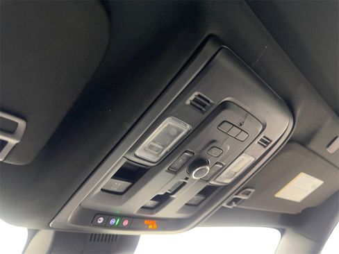 Used 2024 GMC Yukon Denali image 80