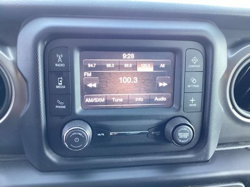 Used 2021 Jeep Wrangler Unlimited Sport AWD/4WD image 18