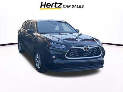 Used 2025 Toyota Highlander LE