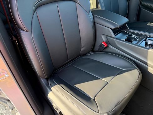 New 2026 Jeep Grand Cherokee Limited Reserve image 14