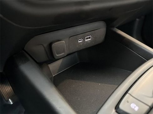 Certified 2025 Chevrolet Trax LS image 25