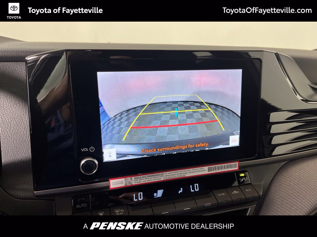 New 2026 Toyota Camry SE w/ Convenience Package FWD image 3