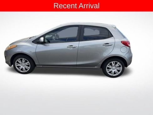Used 2014 MAZDA MAZDA2 Sport FWD image 4
