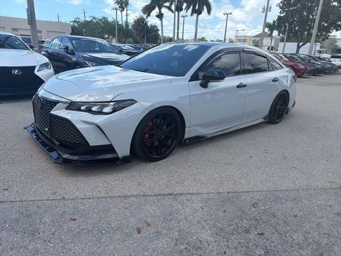 Used 2021 Toyota Avalon TRD image 9