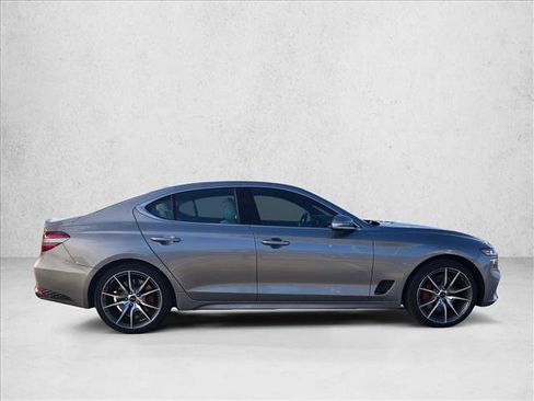 Used 2025 Genesis G70 2.5T image 4